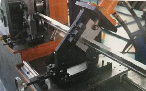 OEM/ODM Supplier Highway Guardrail Sheet Roll Forming Machine – T-grid roll forming machine – Zhongtuo detail pictures