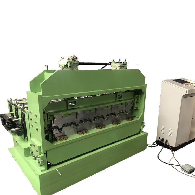 Hot New Products Square, Round Oval Pipe Making Machine - High speed roofing sheet machine – Zhongtuo detail pictures
