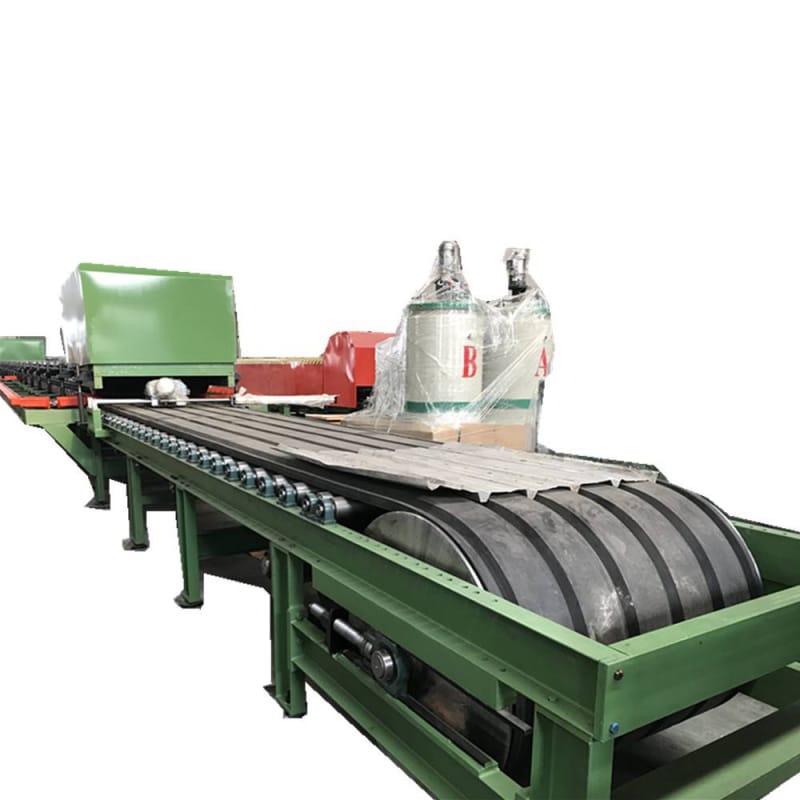 New Delivery for Fireproof Shutter Door Roll Former Forming Machine - PU Sandwich Panel Making Machine – Zhongtuo detail pictures