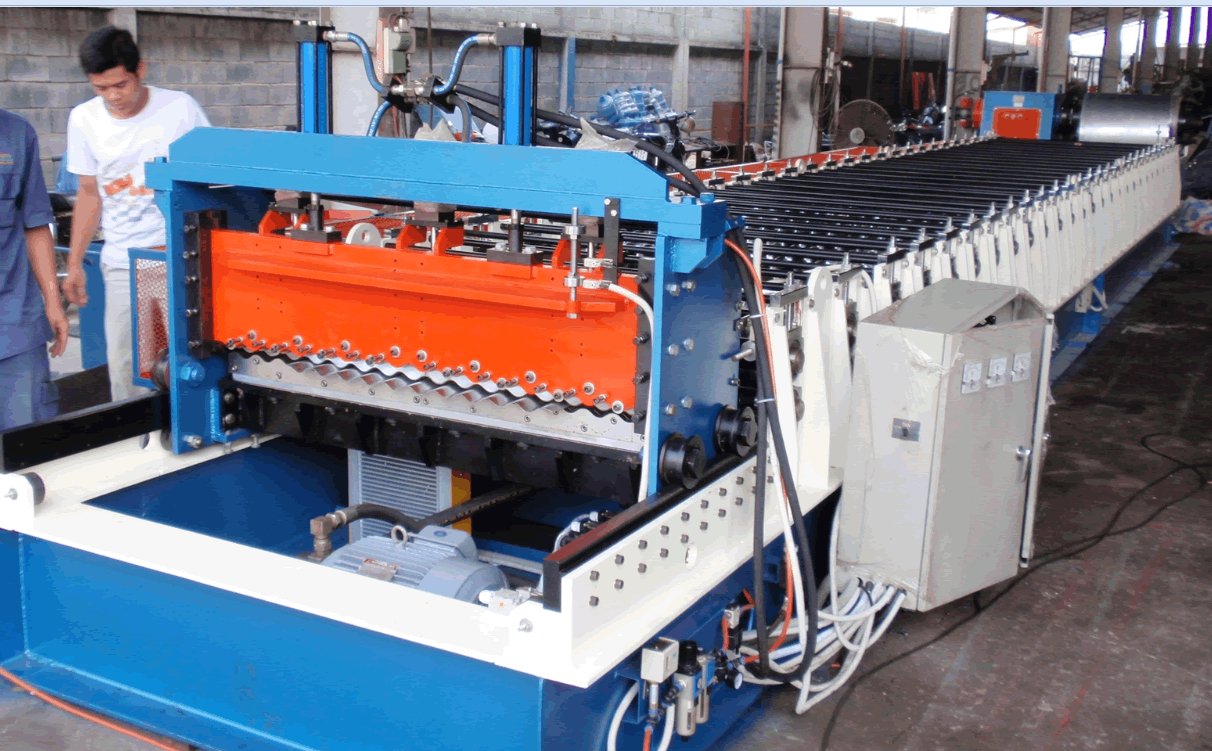 Corrugated sheet roll forming machine c