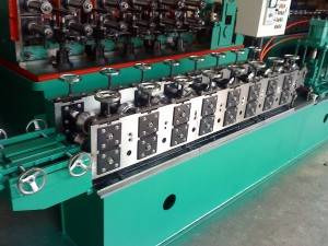 Manufacturing Companies for Stud And Track Making Machine - The popular full automatic T grid machine – Zhongtuo