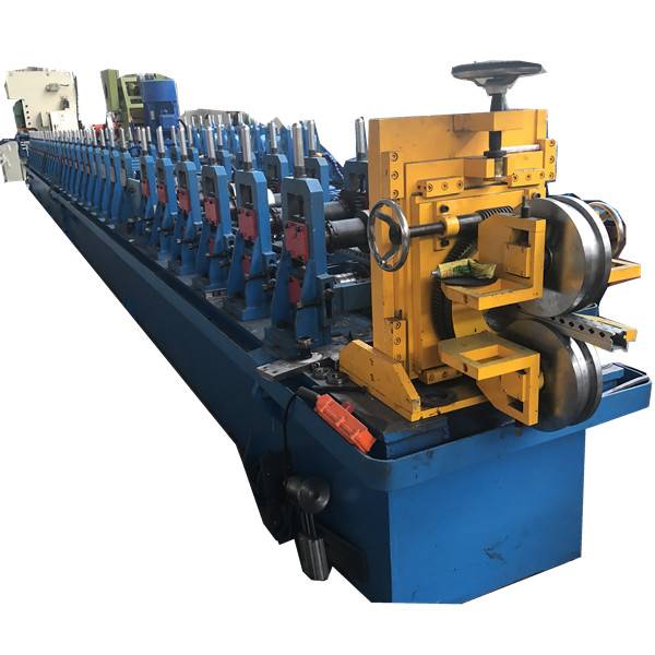 Metal Interlocked pipe with punching holes for rails