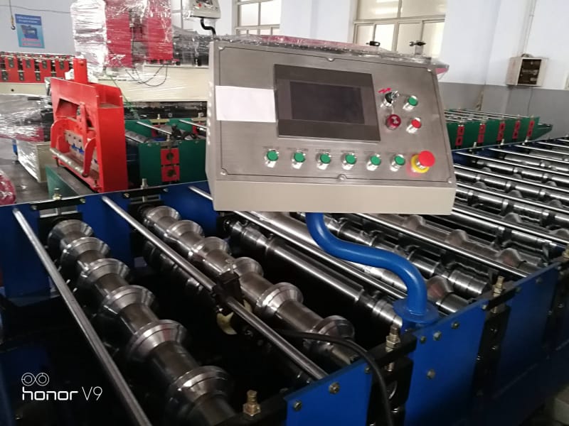 OEM manufacturer Steel Metal Floor Deck Machine - Glazed tile roll forming machine – Zhongtuo detail pictures