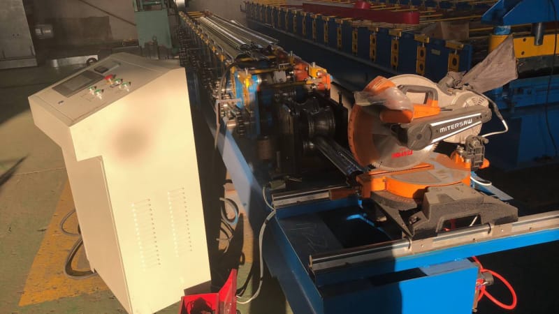 New Arrival China Metal Steel Warehouse Storage Heavy Duty Racking System - Embossing rolling shutter door forming machine – Zhongtuo detail pictures