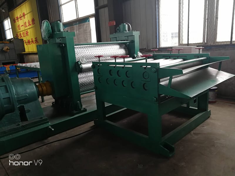 Good quality Galvanized Pipe Making Machine - Metal sheet embossing machine – Zhongtuo detail pictures
